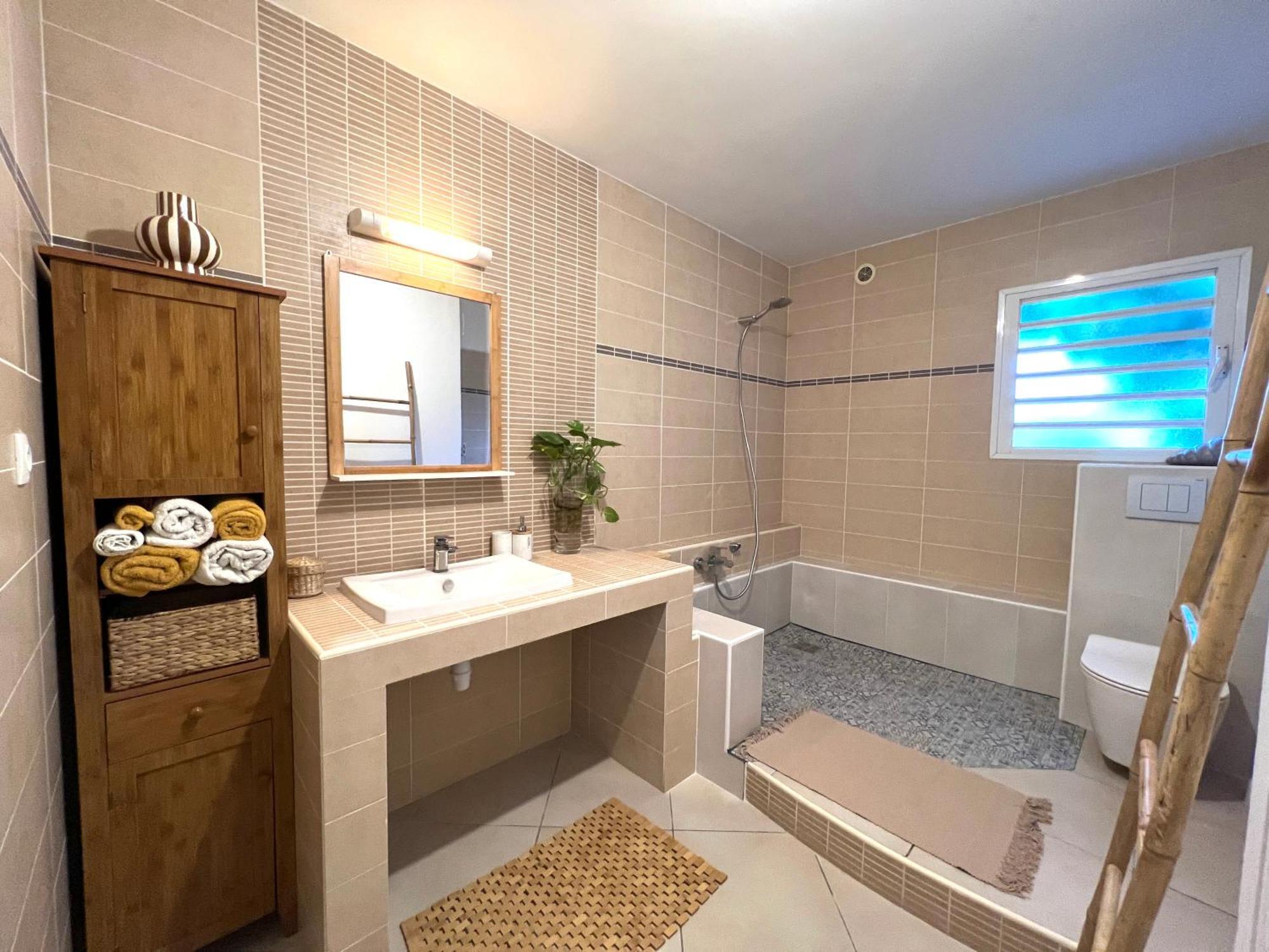 Villa Ti Moon, Entre Deux, Piscine Номер фото