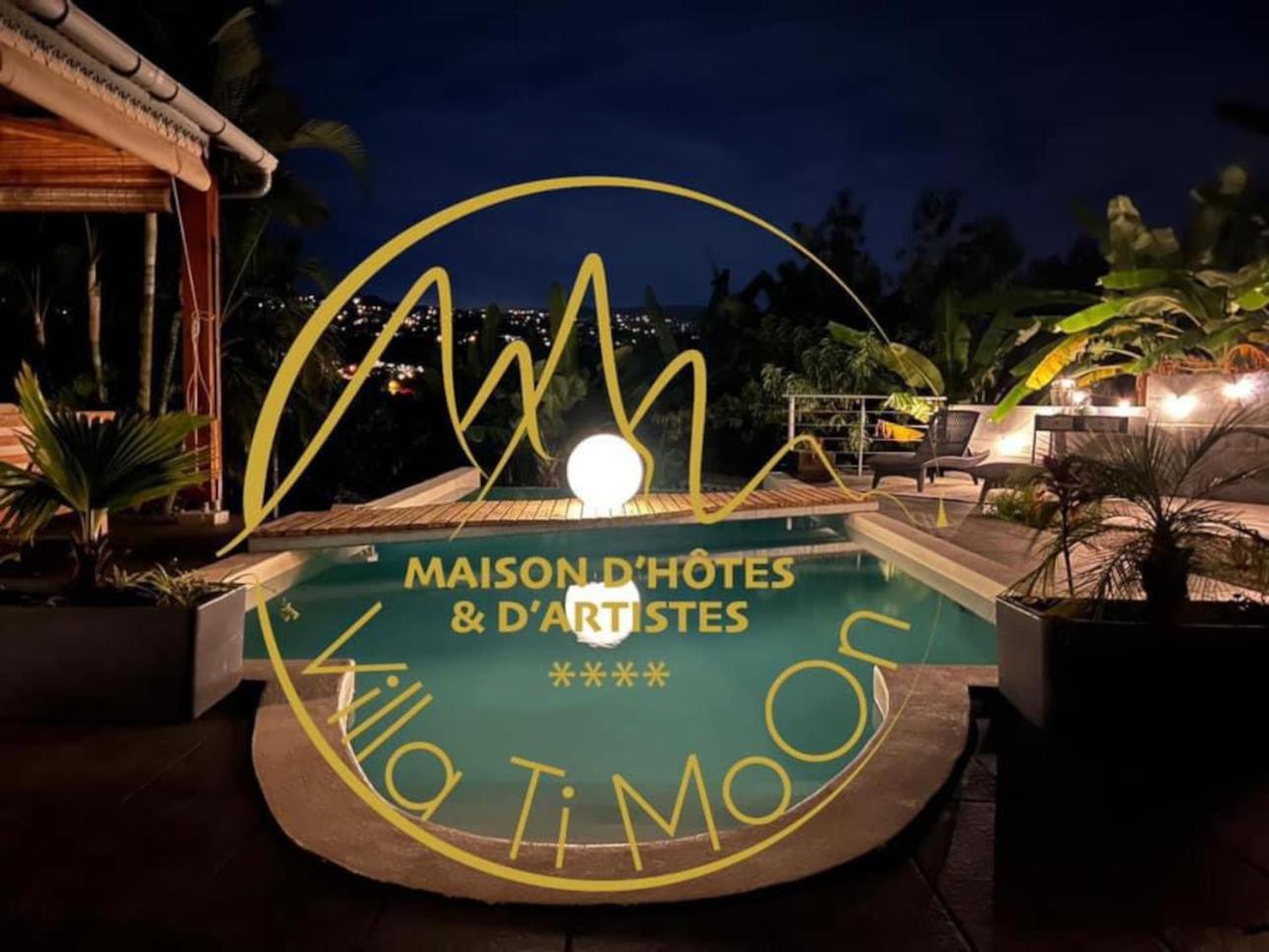 Villa Ti Moon, Entre Deux, Piscine Екстер'єр фото
